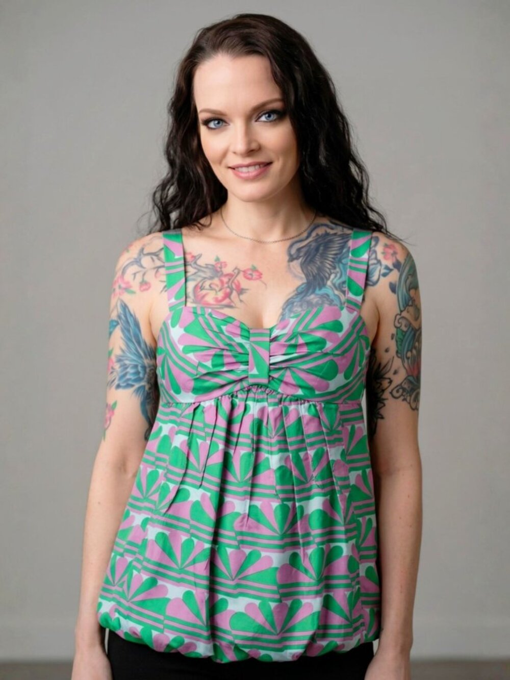 Marc Jacobs ✦ Silk Sleeveless Top ✦ Green Pink Abstract Print Bow Detail Sz 6 NW